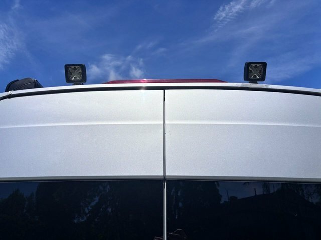 Volkswagen Campervan 2L Startline White #29