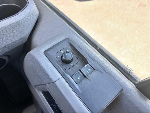 Volkswagen Campervan 2L Startline White #59