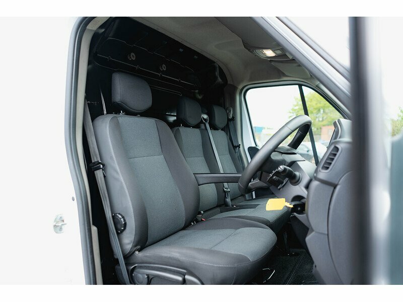 Renault Master Dci 28 Business - 2022 22 PO22VNN White #2