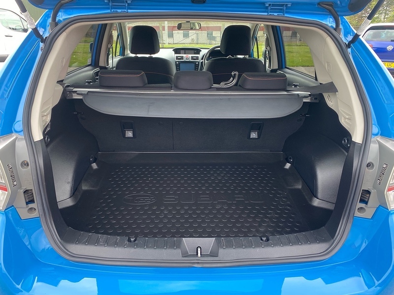 Subaru XV 2.0D Se Hatchback Blue #14