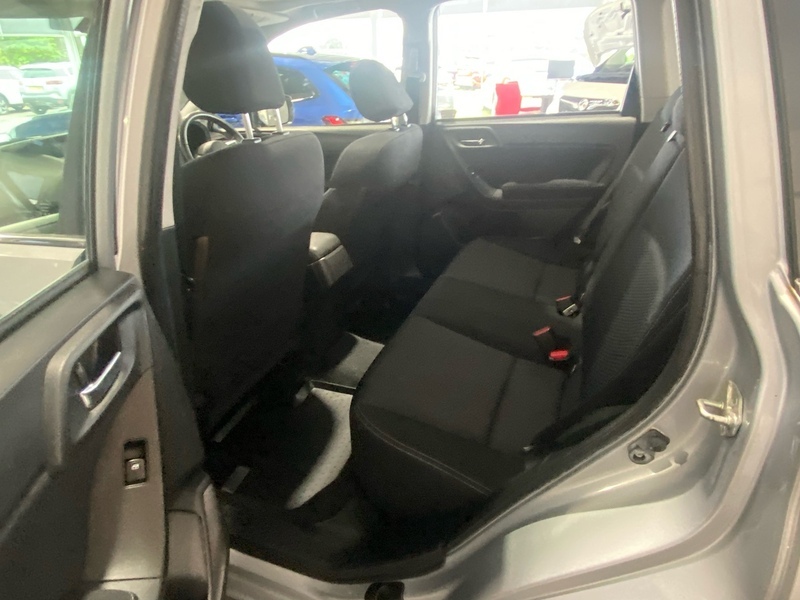 Subaru Forester 2.0 Xe Premium Lineartronic White #11