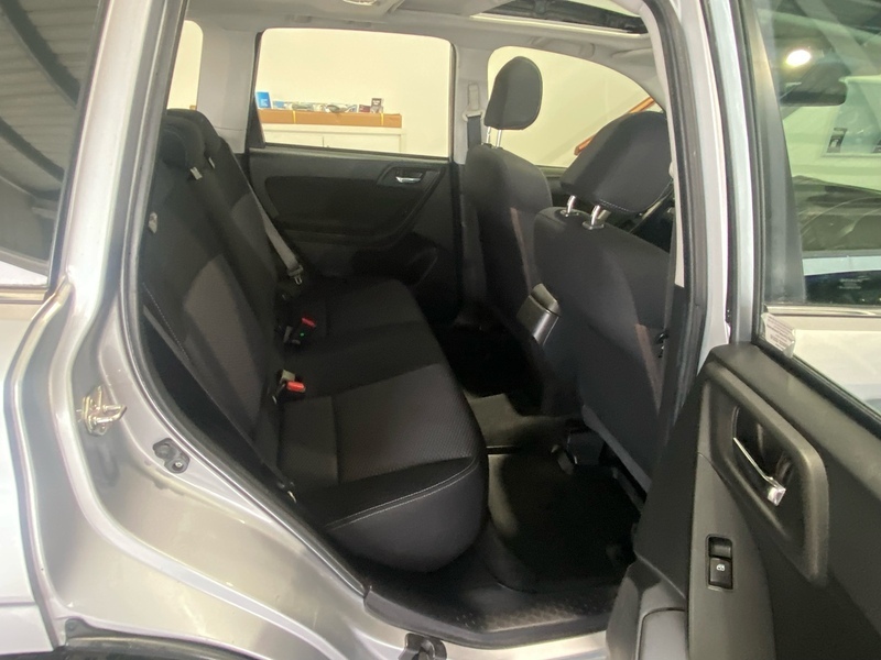 Subaru Forester 2.0 Xe Premium Lineartronic White #12