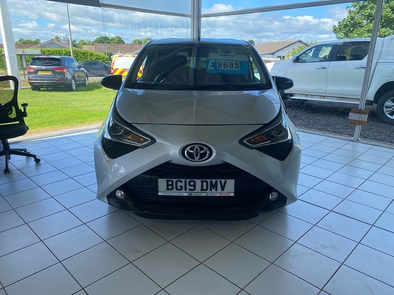 Toyota Aygo Vvt-i X-trend Silver #2