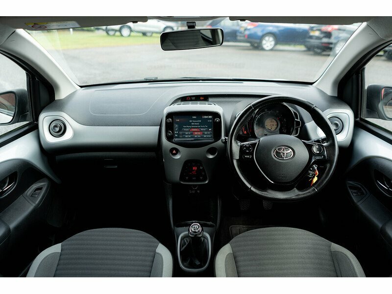 Toyota Aygo Vvt-i X-trend - 2019 19 BG19DMV Silver #3