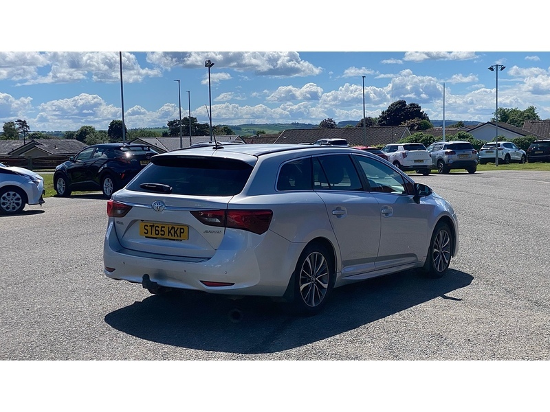 Toyota Avensis D-4d Business Edition Plus - 2015 65 Silver #5