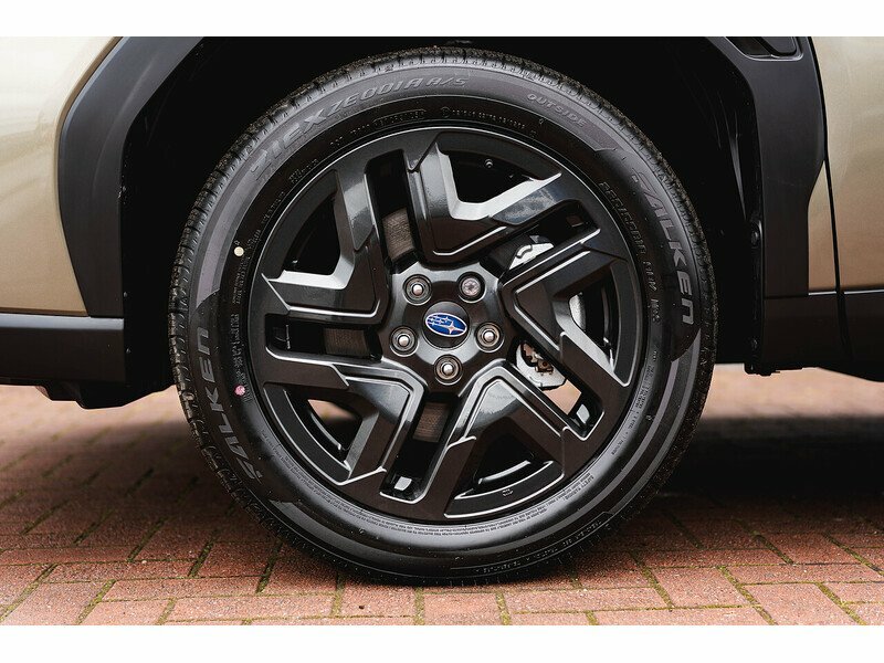 Subaru Forester E-boxer Xe Premium Gold #19