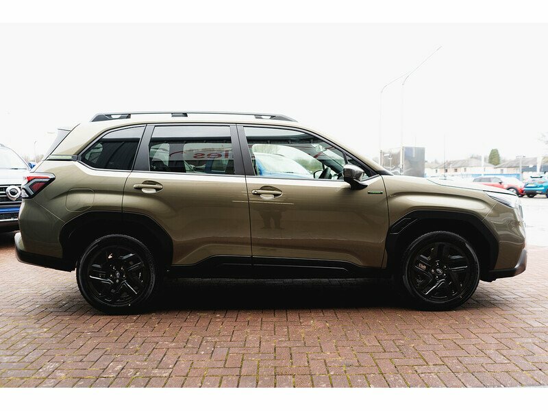 Subaru Forester E-boxer Xe Premium Gold #9