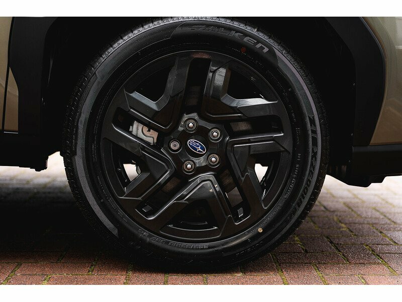 Subaru Forester E-boxer Xe Premium Gold #16