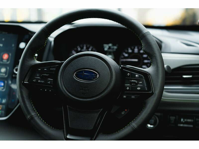 Subaru Forester E-boxer Xe Premium Gold #34