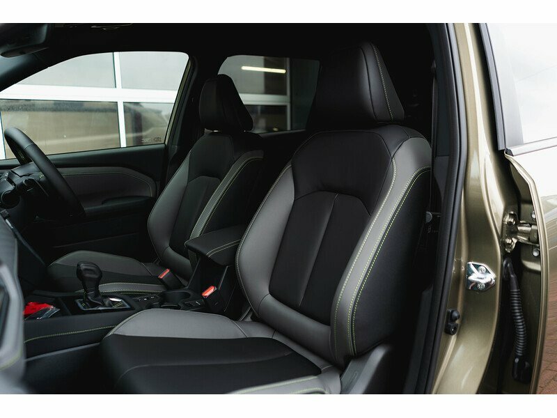 Subaru Forester E-boxer Xe Premium Gold #27