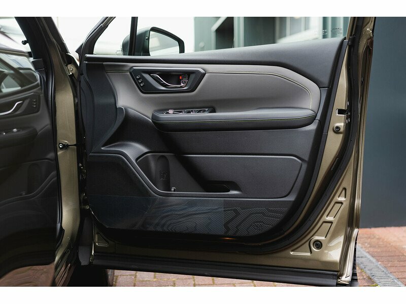 Subaru Forester E-boxer Xe Premium Gold #20