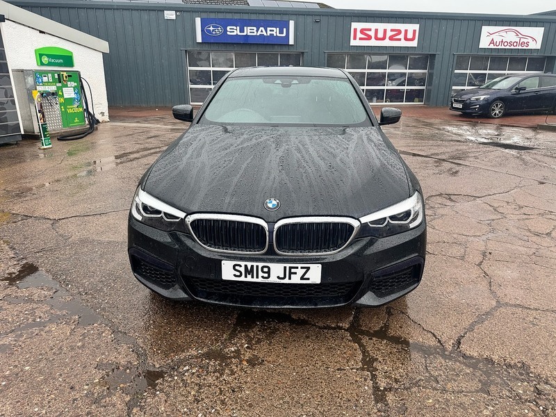 BMW 5 Series Saloon Grey #9