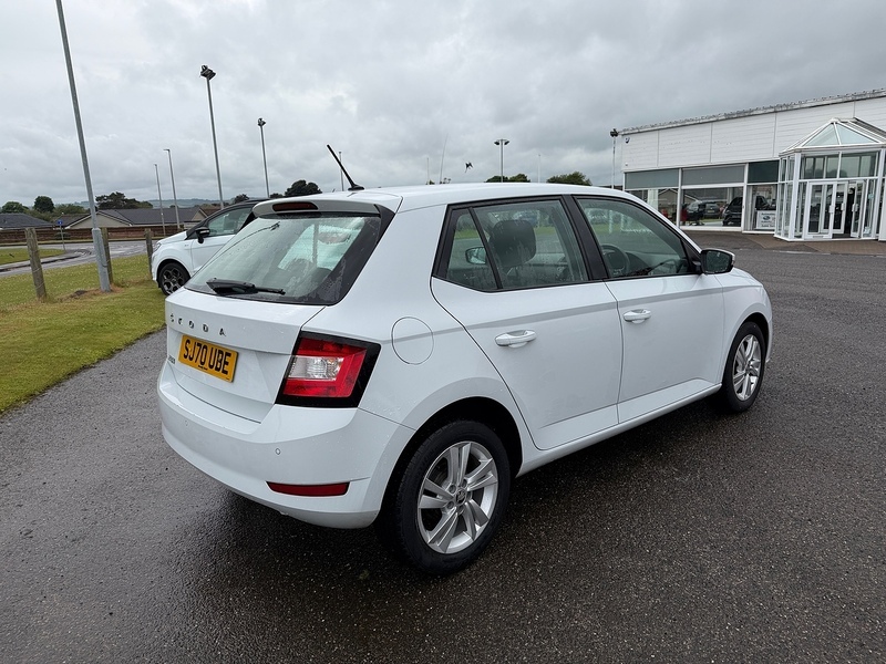 Skoda Fabia Se White #5