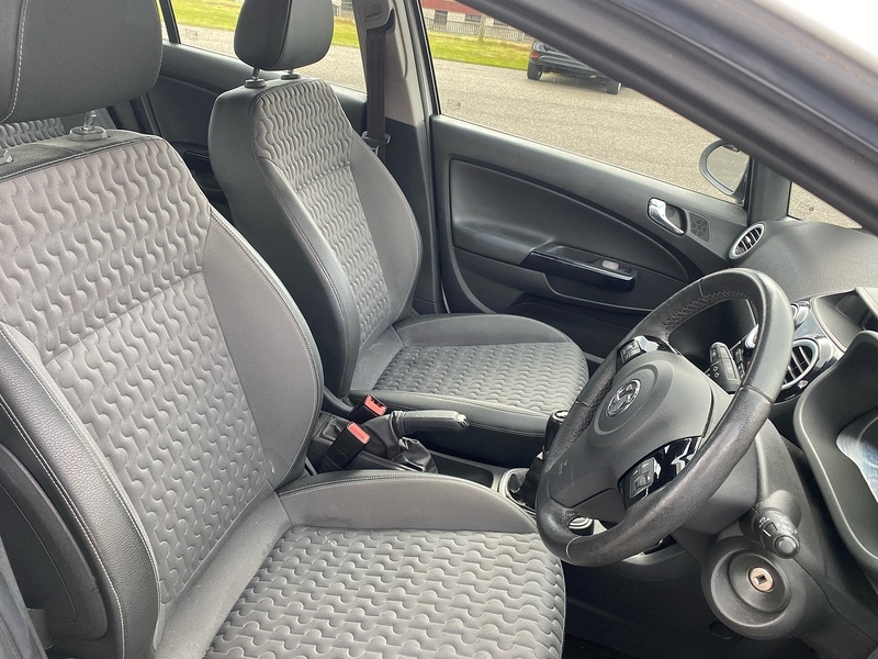 Vauxhall Corsa Se White #2
