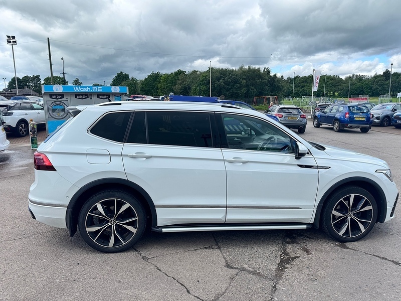 Volkswagen Tiguan Allspace Tdi R-line White #4