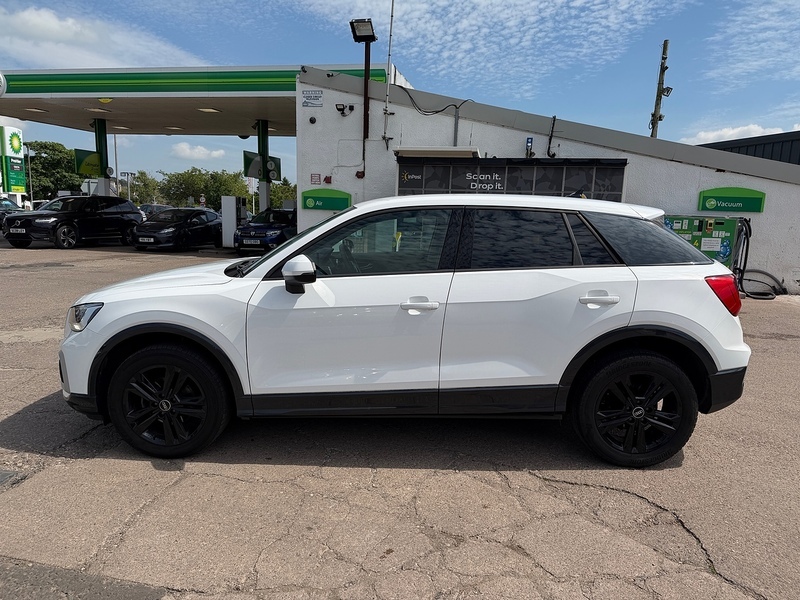 Audi Q2 Tfsi Sport White #6