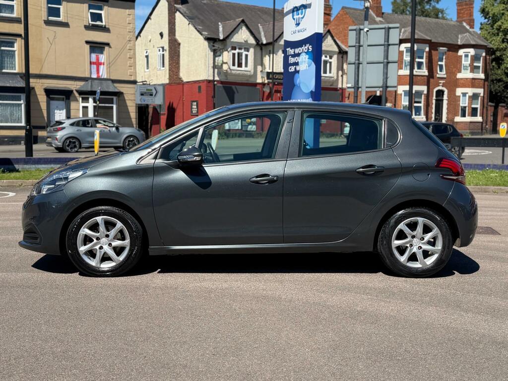 Peugeot 208 Active Grey #4
