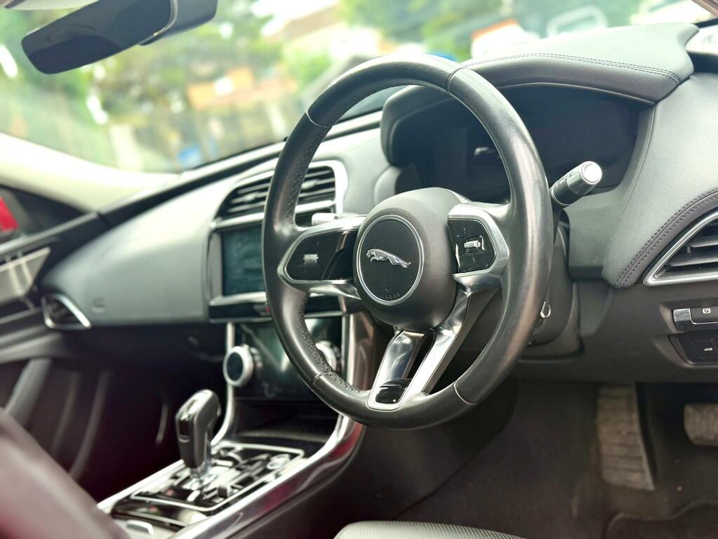 Jaguar XE Hse Red #2