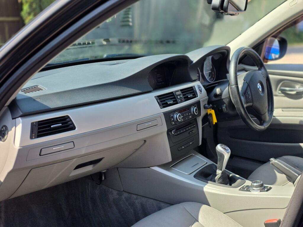 BMW 3 Series Efficientdynamics Black #6