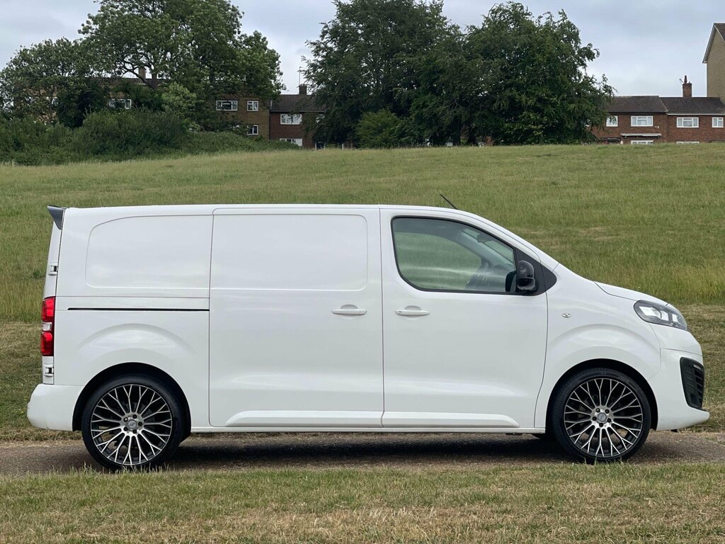 Vauxhall Vivaro 1.5 Turbo D 2700 Sportive L1 H1 Euro 6 Ss DL21UPA White #3