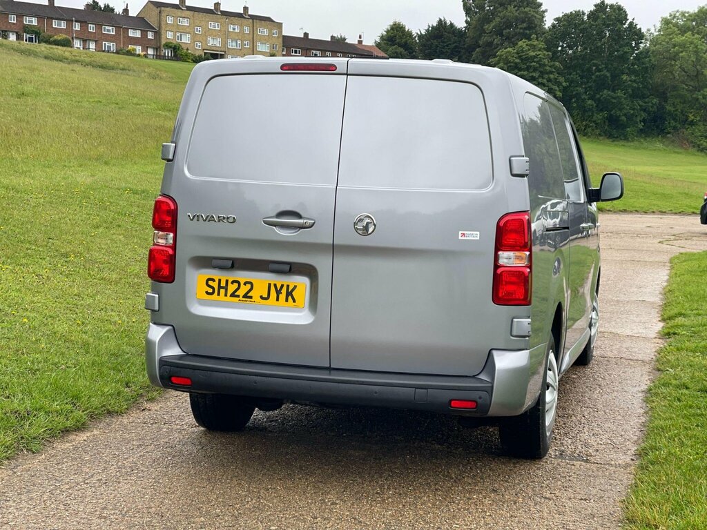Vauxhall Vivaro 2.0 Turbo D 3100 Sportive L2 H1 Euro 6 Ss 6Dr Grey #4