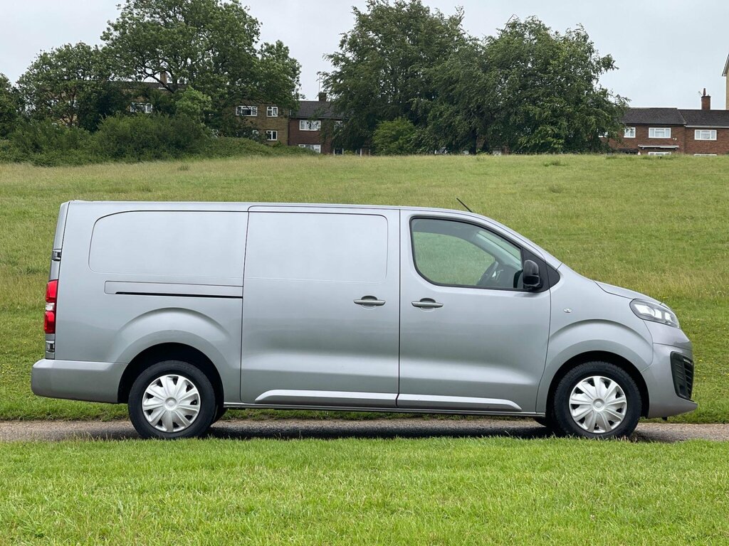 Vauxhall Vivaro 2.0 Turbo D 3100 Sportive L2 H1 Euro 6 Ss 6Dr Grey #3
