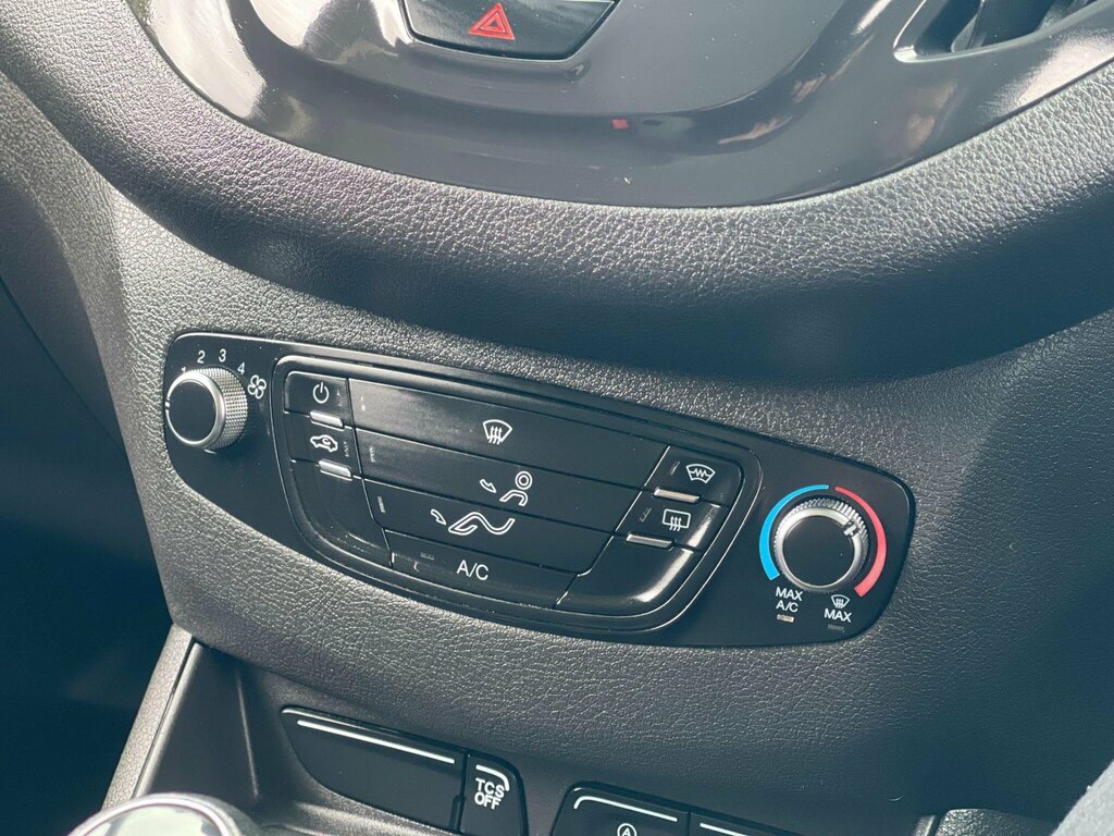 Ford Transit Courier Mpv Silver #18