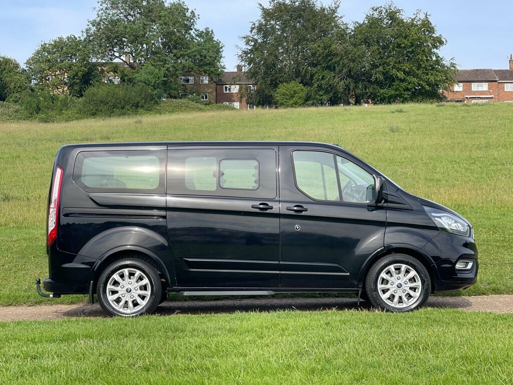 Ford Tourneo Custom 2.0 310 Ecoblue Titanium L1 Euro 6 Ss Black #3