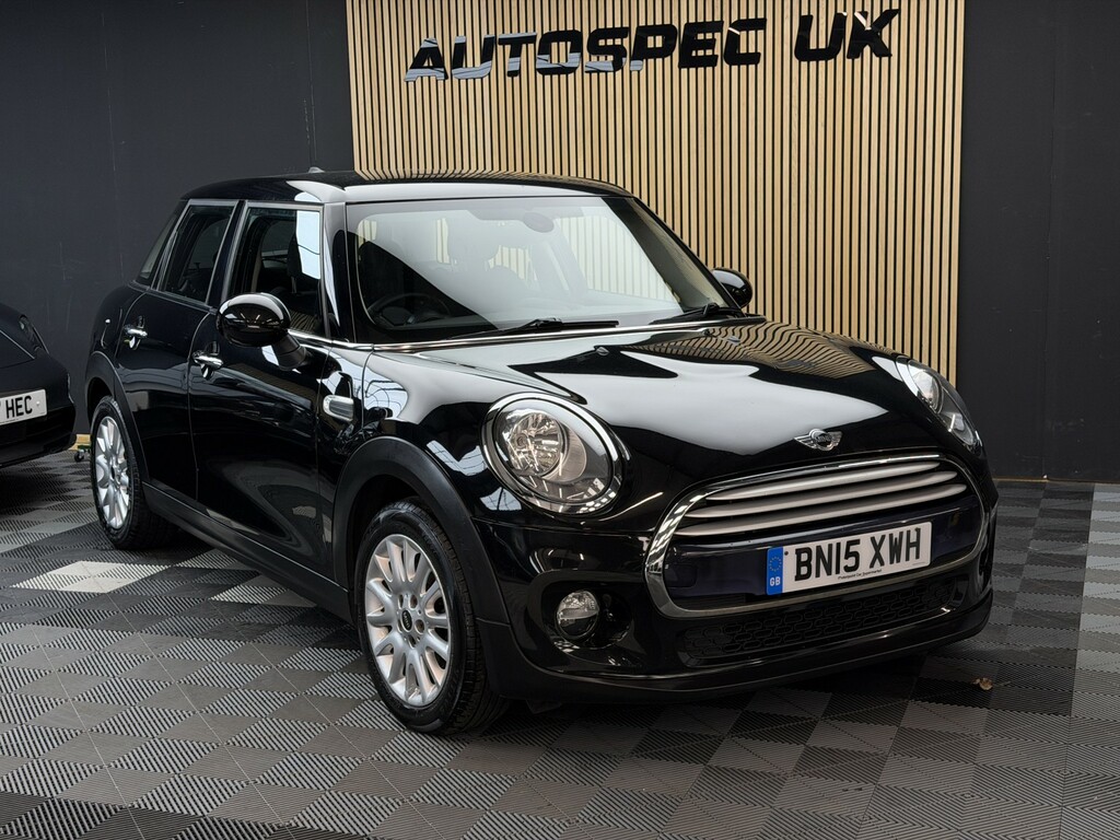 Mini Hatch 1.5 5-Door Hatch Cooper D Black #2