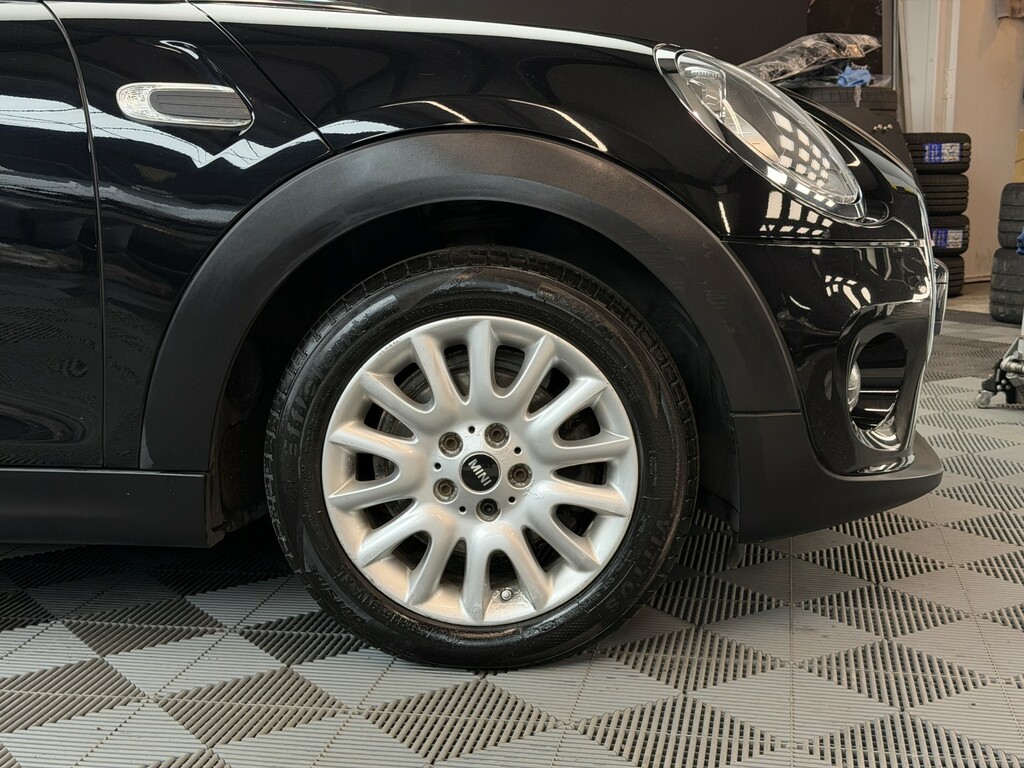 Mini Hatch 1.5 5-Door Hatch Cooper D Black #5