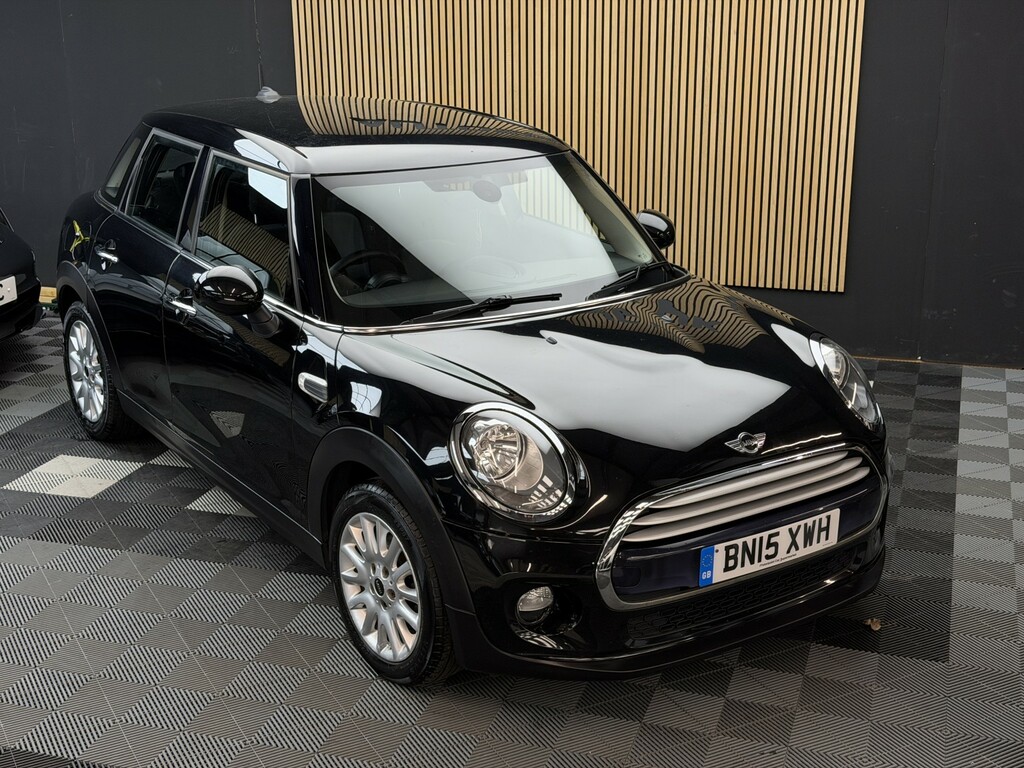 Mini Hatch 1.5 5-Door Hatch Cooper D Black #3