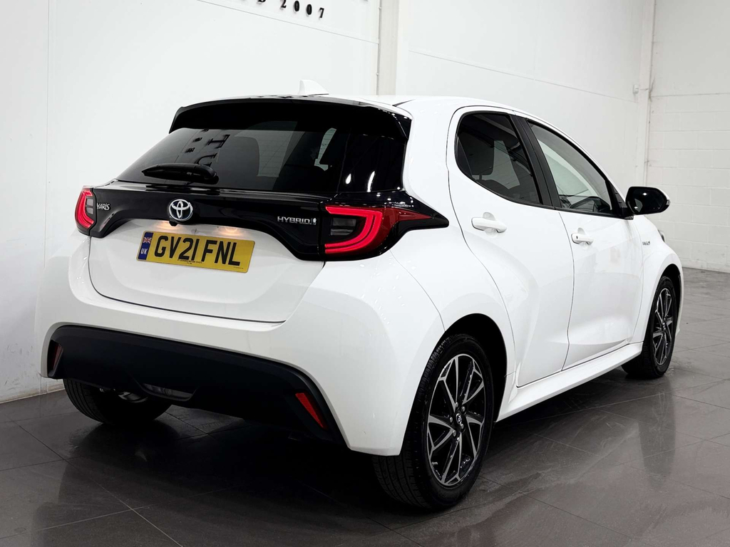 Toyota Yaris 1.5 L Design Hev Cvt GV21FNL #4