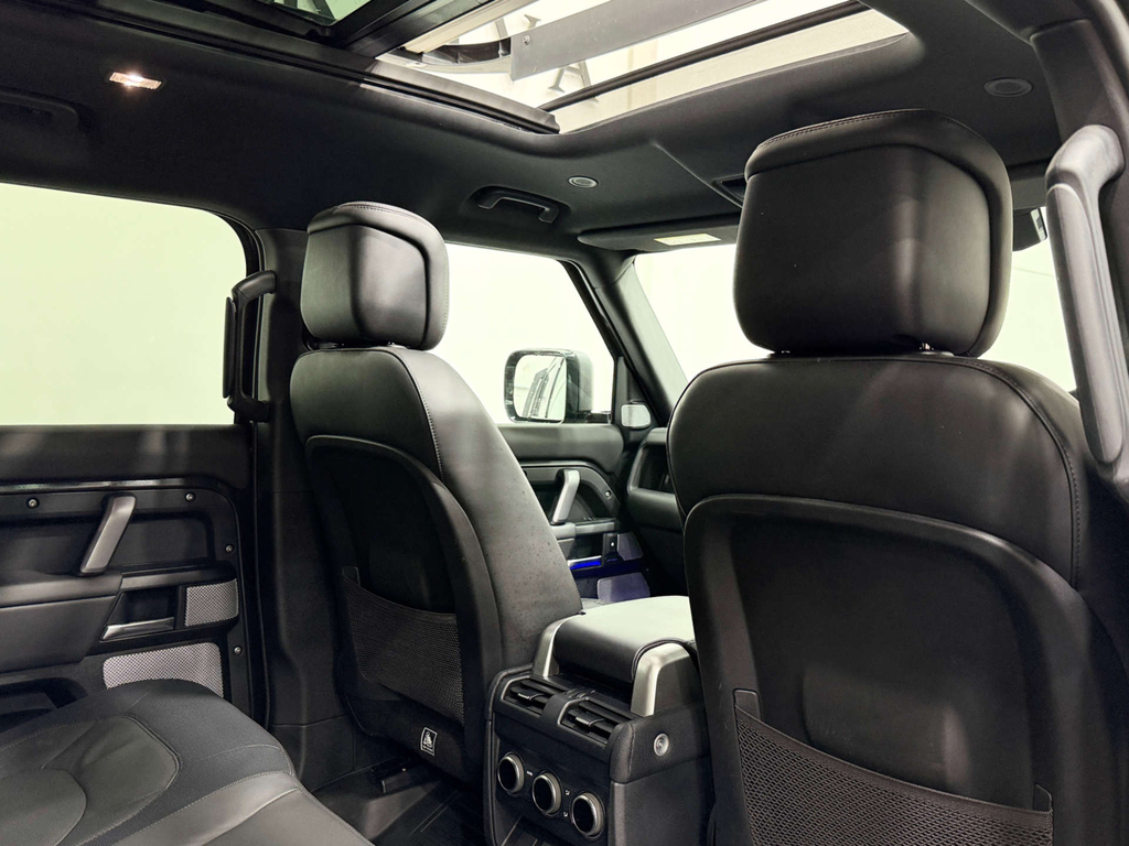 Land Rover Defender #16