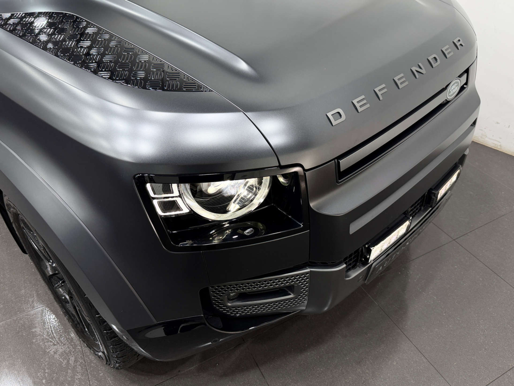 Land Rover Defender #34
