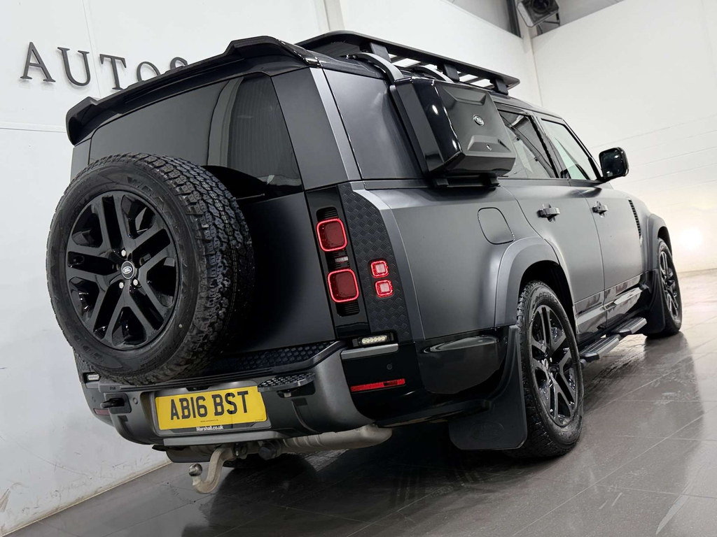 Land Rover Defender #22