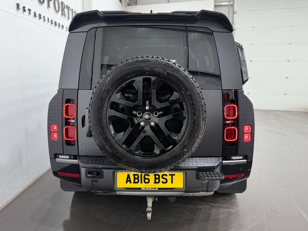 Land Rover Defender #8