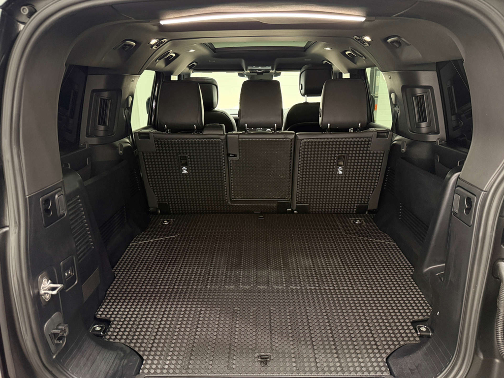 Land Rover Defender #24