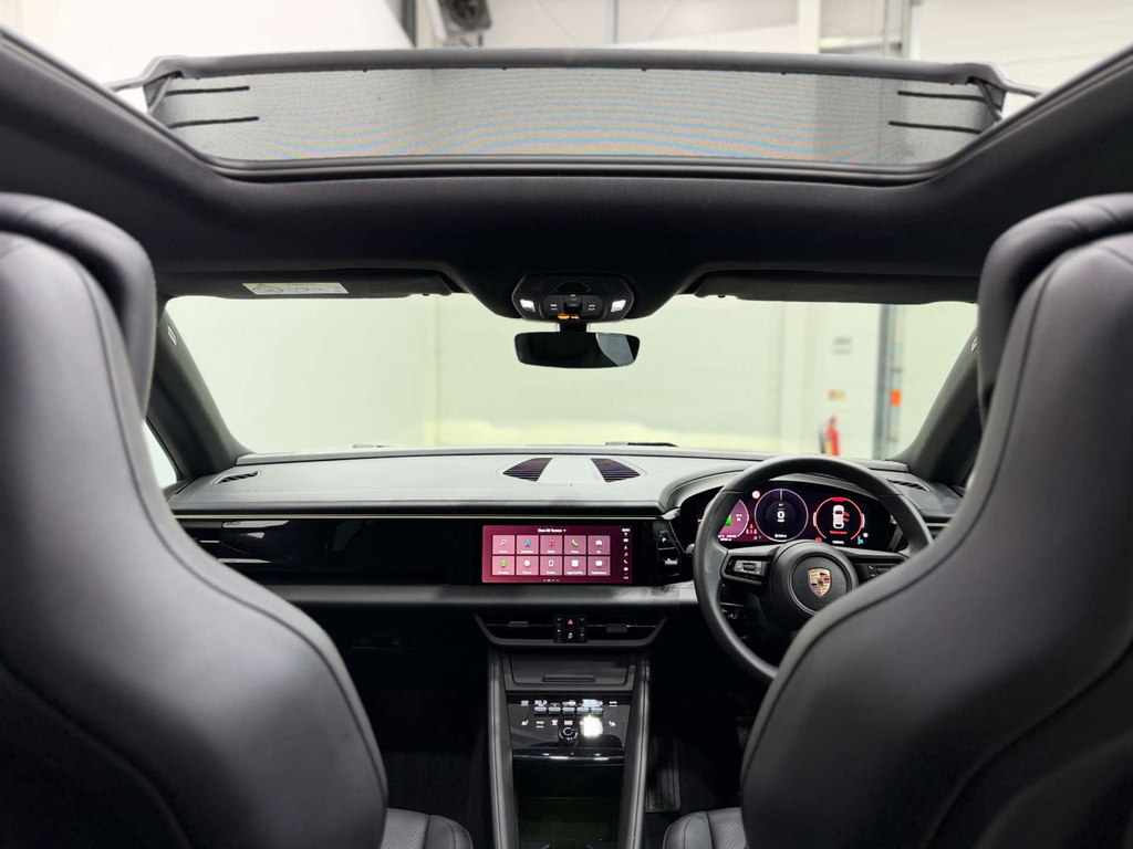 Porsche Macan 100Kwh 4 4Wd Green #17