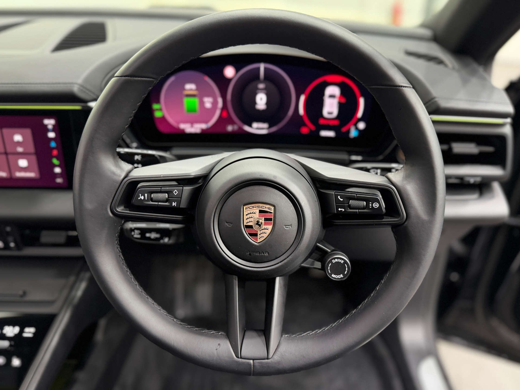 Porsche Macan 100Kwh 4 4Wd Green #20
