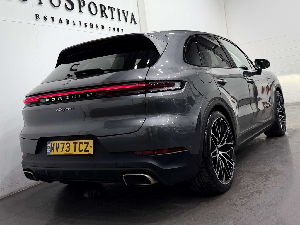 Porsche Cayenne 3 L V6 E-hybrid 4Wd MV73TCZ #4