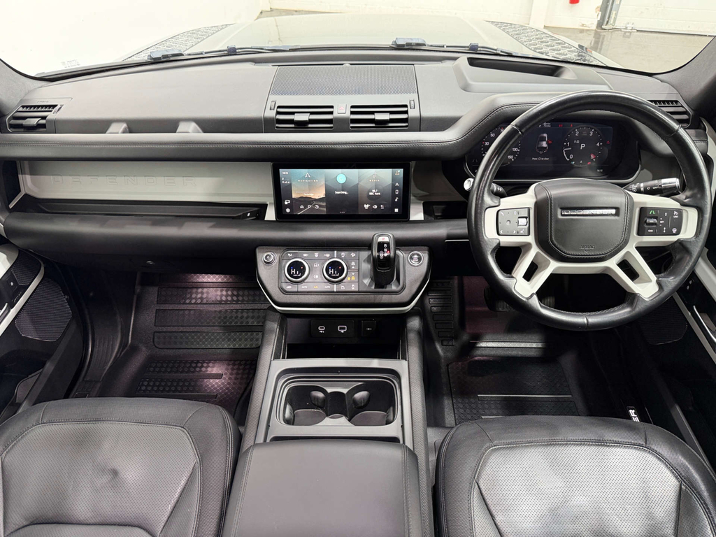 Land Rover Defender X-dynamic Hse Red #16