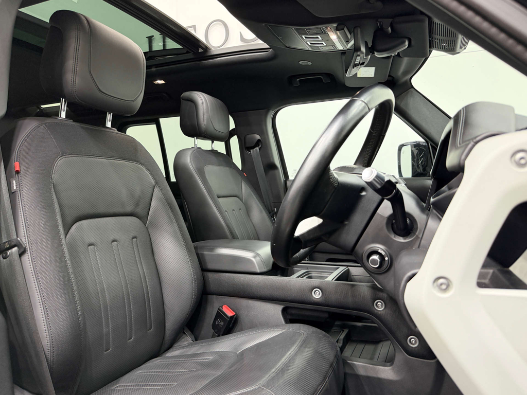Land Rover Defender 3 L X-dynamic Hse D Mhev 4Wd #2