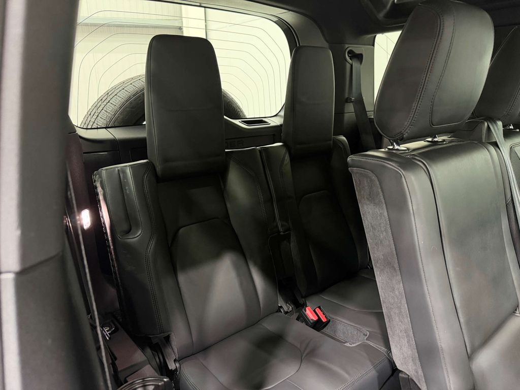 Land Rover Defender X-dynamic Hse Red #12