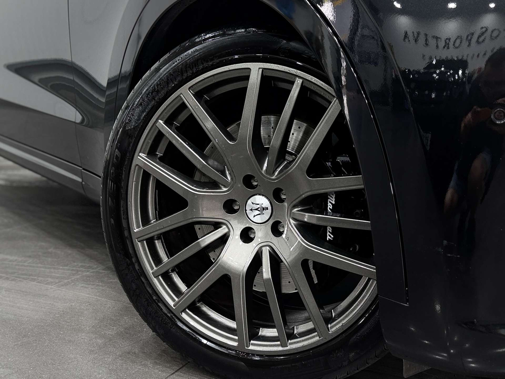 Maserati Levante 3.8 L V8 Trofeo 4Wd #10