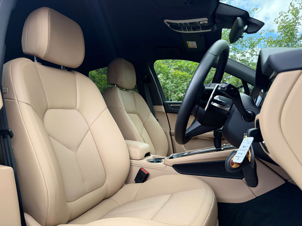 Porsche Macan 2 L 4Wd  #2