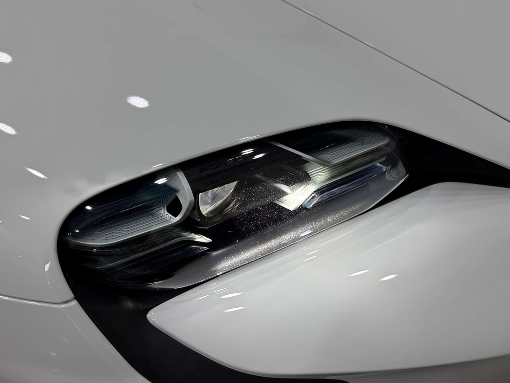 Porsche Taycan Taycan 4S Black #32
