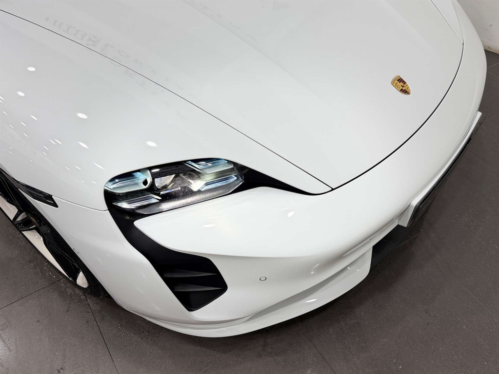 Porsche Taycan Taycan 4S Black #31