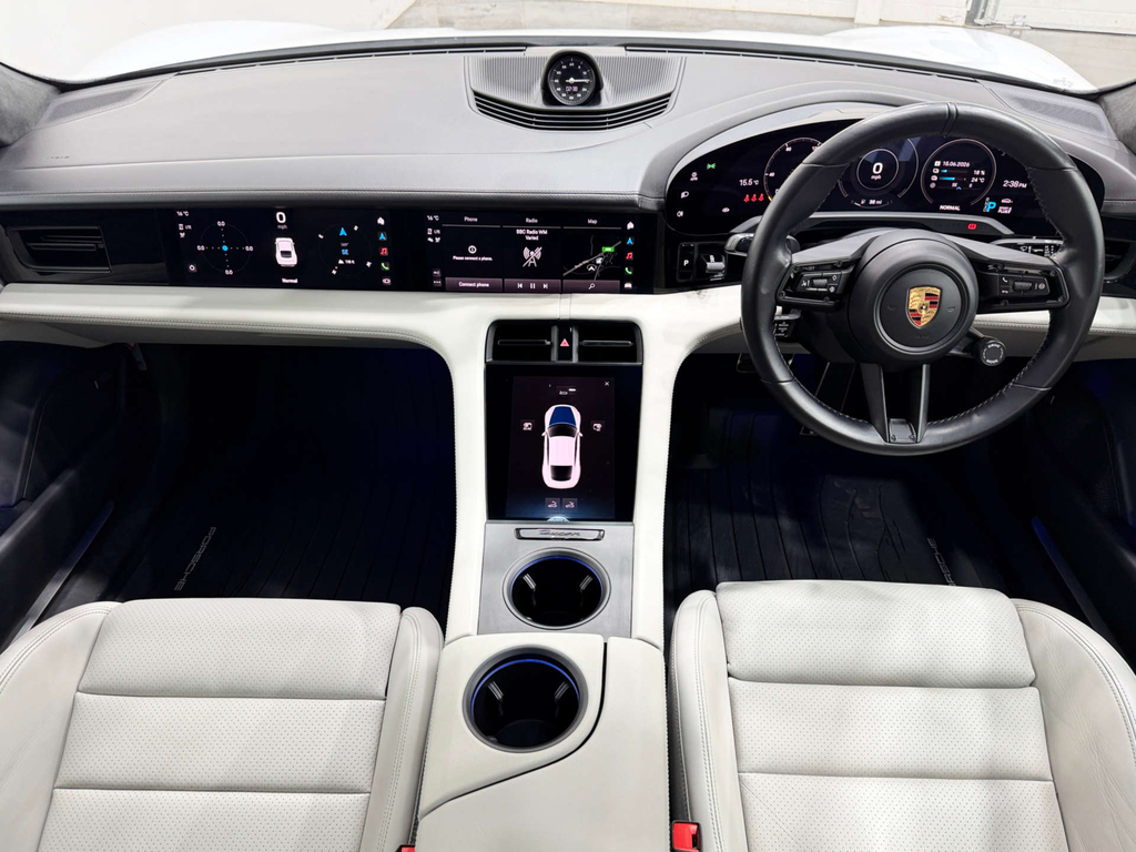Porsche Taycan Taycan 4S Black #18