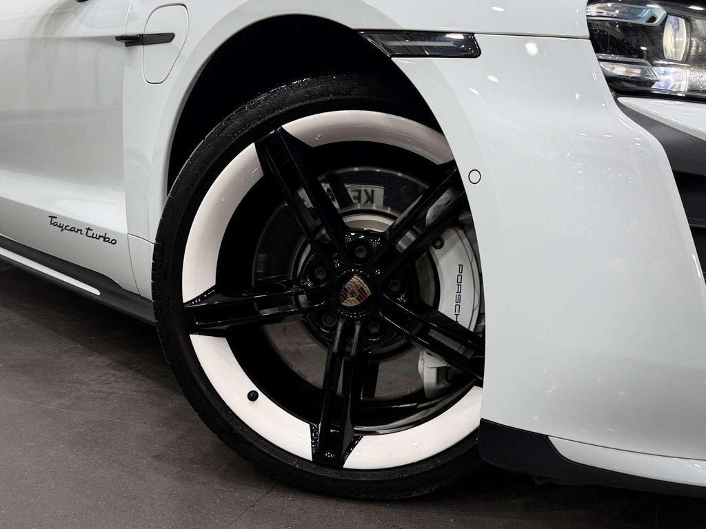 Porsche Taycan Taycan 4S Black #10