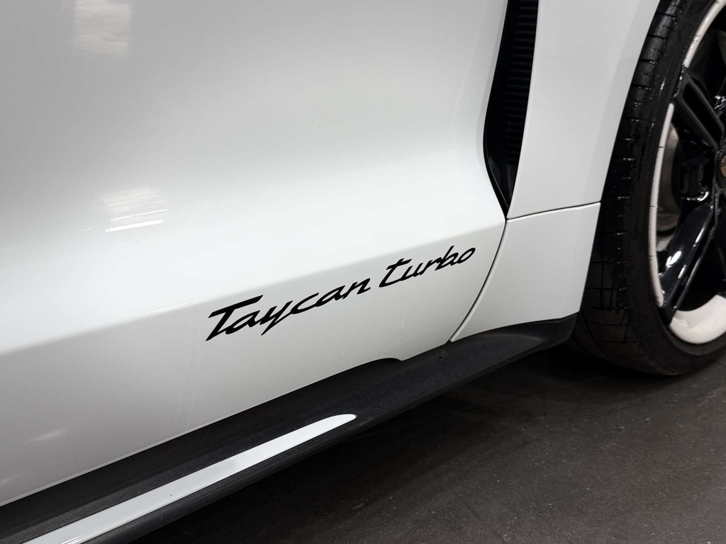 Porsche Taycan Taycan 4S Black #27